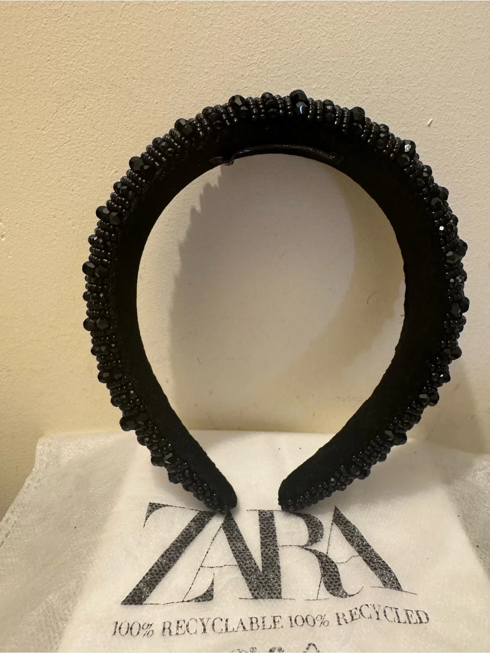 Zara Rare Padded Black Beaded Rhinestone Headband EUC with Dust Bag